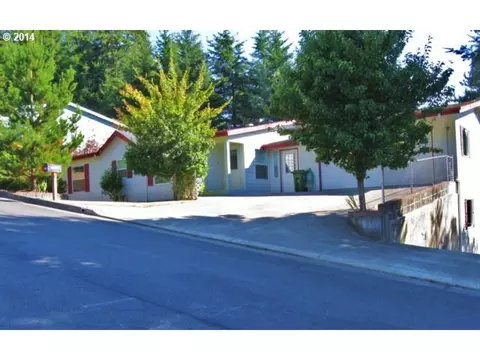 1685 Kristi Loop, Lakeside, OR 97449 photo 1