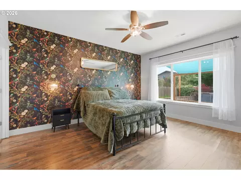 Bedroom - 1318 E 1st St, Newberg, OR 97132 photo 1 of 3