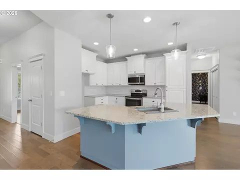 Kitchen - 1318 E 1st St, Newberg, OR 97132 photo 7 of 7