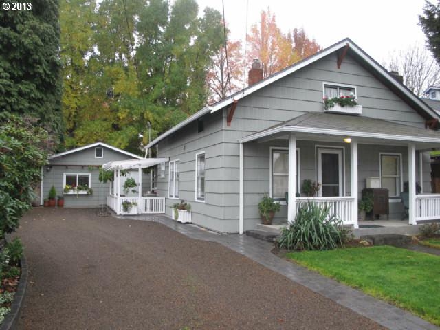 225 E Jersey St, Gladstone, OR 97027 photo 1