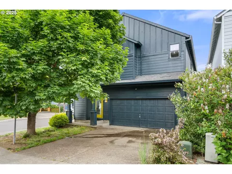 19577 SW Treehouse Ln, Beaverton, OR 97078