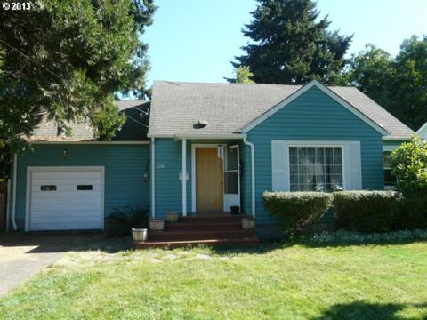 2284 Oakway Ter, Eugene, OR 97401 photo 1
