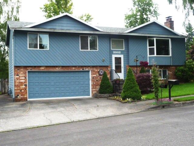 2002 SElliott Pl, Gresham, OR 97080 photo 1