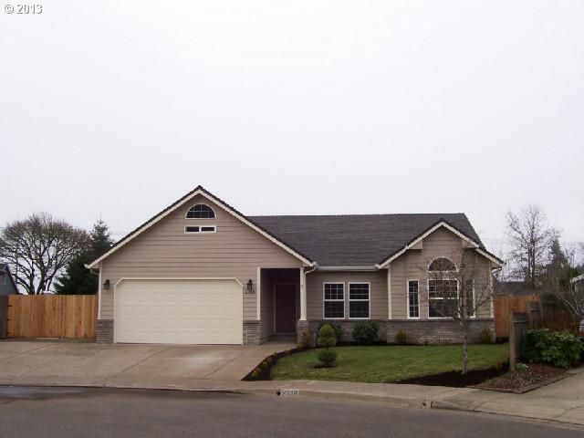 2318 32nd St, Springfield, OR 97477 photo 1