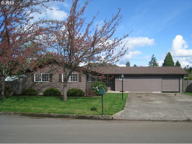 2577 35th St, Springfield, OR 97477 photo 1