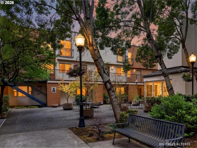 1535 SW Clay St #103, Portland, OR 97201