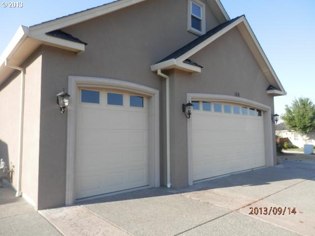 198 Bellerive Dr, Eagle Point, OR 97524 photo 1