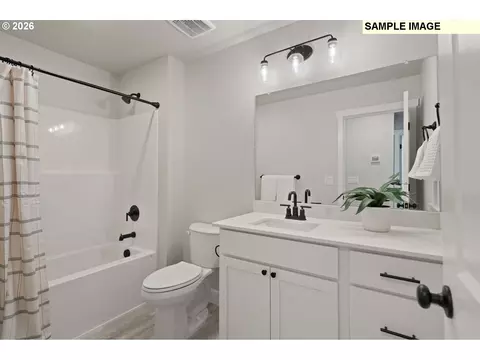 Bath - 867 E Kinsley Ave, Hermiston, OR 97838 photo 4 of 4