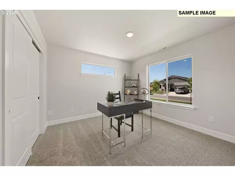 Other - 867 E Kinsley Ave, Hermiston, OR 97838 photo 1 of 8