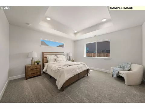 Bedroom - 867 E Kinsley Ave, Hermiston, OR 97838 photo 1 of 4