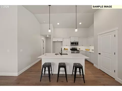 Other - 867 E Kinsley Ave, Hermiston, OR 97838 photo 3 of 8
