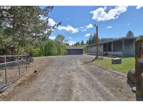 310 Cottonwood St, Gaston, OR 97119