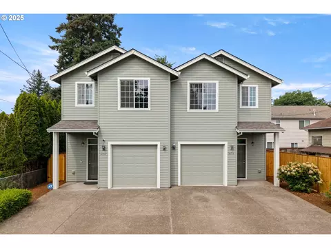 14715 SE Lee Ave #1, Oak Grove, OR 97267