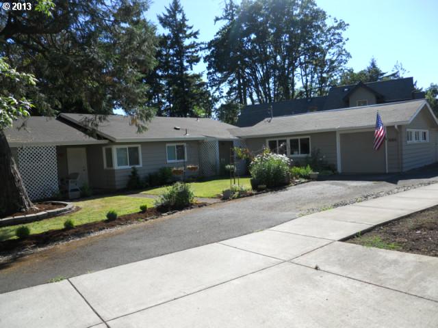 1060 Abbie Ln, Eugene, OR 97401 photo 1