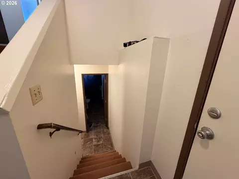 Entry Way - 21123 SE Morrison St, Gresham, OR 97030 photo 6 of 7