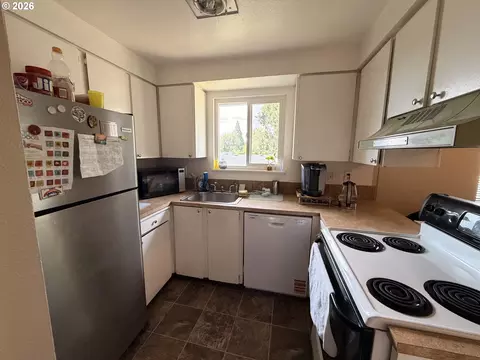 Kitchen - 21123 SE Morrison St, Gresham, OR 97030 photo 1 of 2