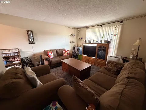 Living - 21123 SE Morrison St, Gresham, OR 97030 photo 1 of 2