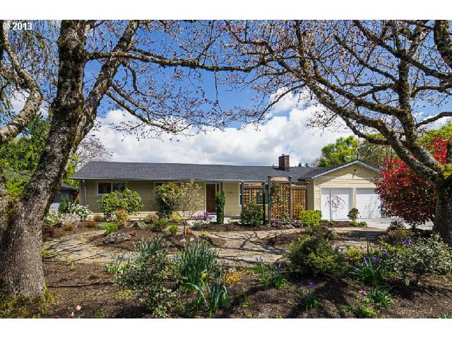 1449 Roundup Dr, Eugene, OR 97401 photo 1