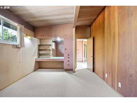 2255 Alder St, Eugene, OR 97405 photo 25