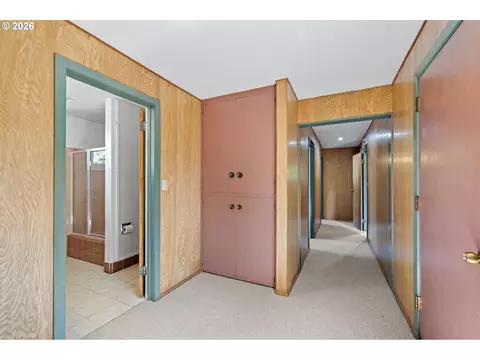 2255 Alder St, Eugene, OR 97405 photo 22