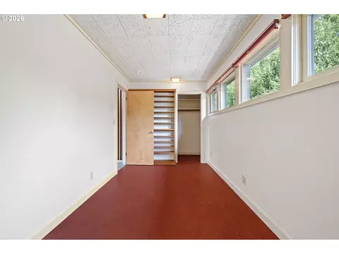 2255 Alder St, Eugene, OR 97405 photo 45