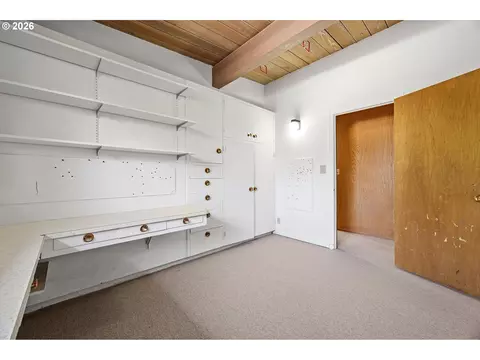 2255 Alder St, Eugene, OR 97405 photo 31
