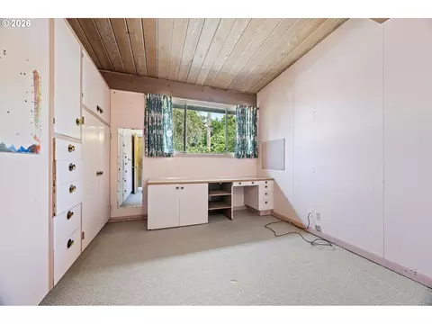 2255 Alder St, Eugene, OR 97405 photo 29