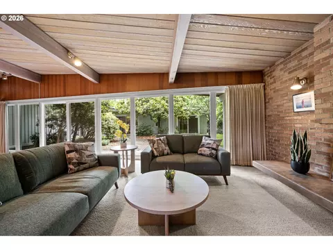 2255 Alder St, Eugene, OR 97405 photo 14