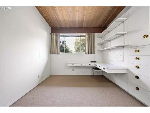 2255 Alder St, Eugene, OR 97405 photo 30