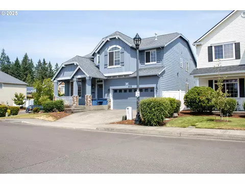 Exterior - 812 N 27th Ave, Cornelius, OR 97113 photo 2 of 3