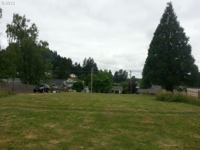 221 S 70th St, Springfield, OR 97478 photo 1