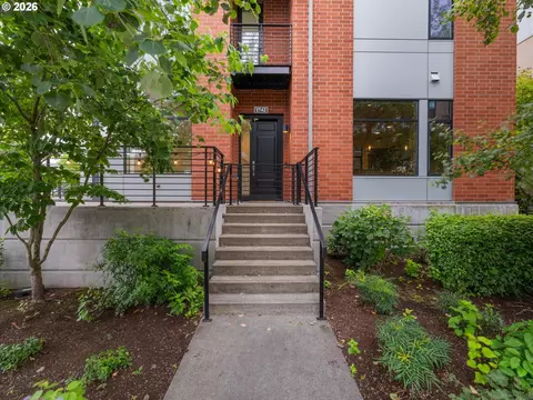 1742 NW Riverscape St #1742, Portland, OR 97209