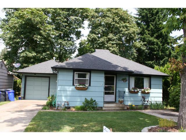 250 E Berkeley St, Gladstone, OR 97027 photo 1