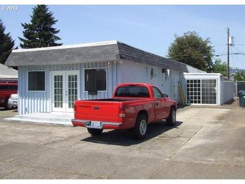 1050 N St, Springfield, OR 97477 photo 1