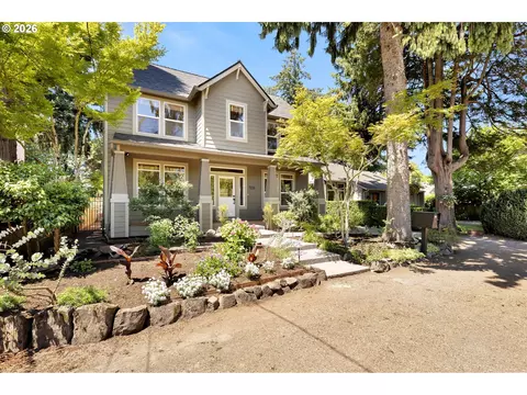 7233 SW 26th Ave, Portland, OR 97219