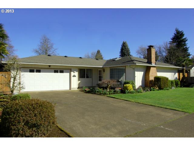 2495 Willona Dr, Eugene, OR 97408 photo 1