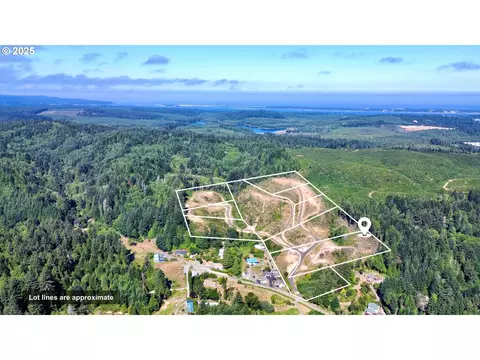 000 Fawn Ln #1401, Coos Bay, OR 97420