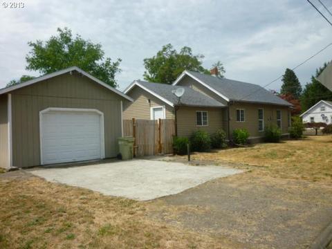 883 S Cherry St, Cornelius, OR 97113 photo 1