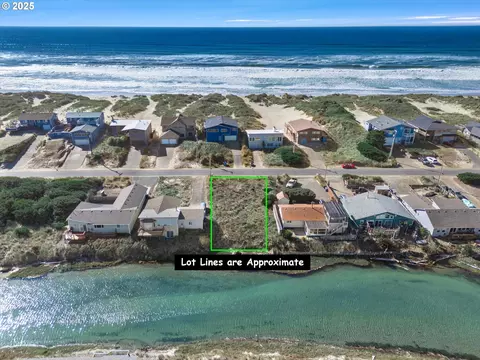 617 NW Oceania Dr, Waldport, OR 97394