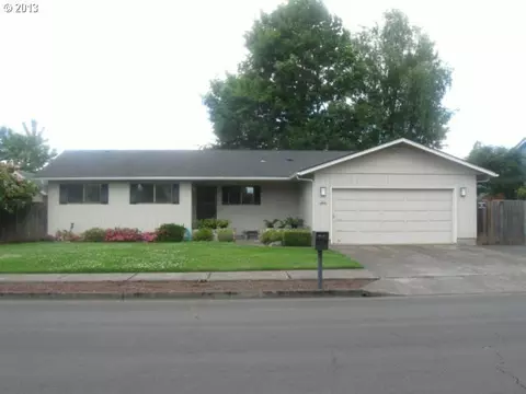 1032 65th St, Springfield, OR 97478 photo 1