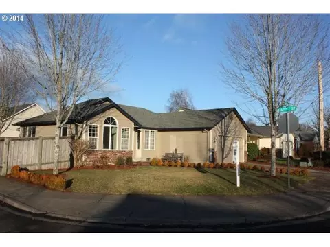 6704 Simeon Dr, Springfield, OR 97478 photo 1