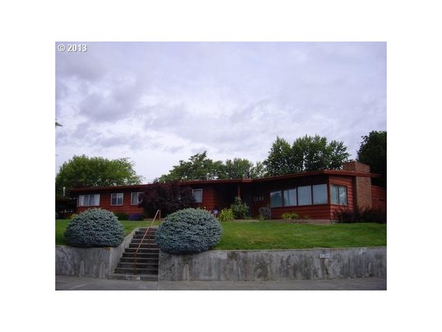 1241 NW Horn Ave, Pendleton, OR 97801 photo 1
