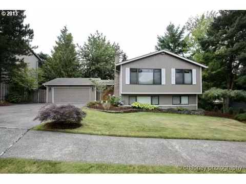 2062 SW 27th Dr, Gresham, OR 97080 photo 1