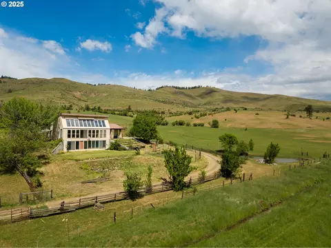 47433 Slaughterhouse Rd, Halfway, OR 97834