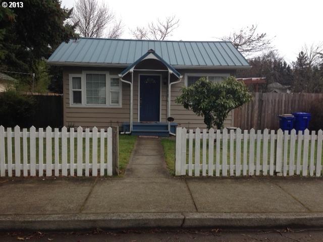 710 SE Francis Ave, Gresham, OR 97080 photo 1