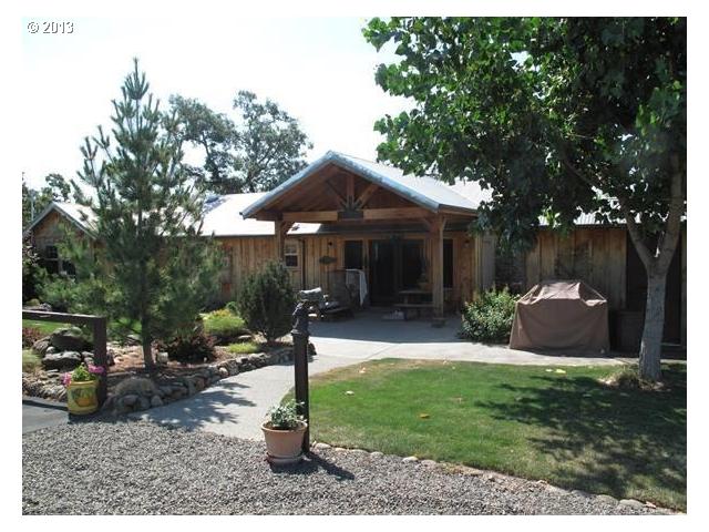 14195 Agate Rd, Eagle Point, OR 97524 photo 1