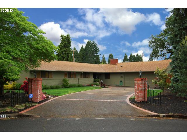 782 Kristen Ct, Eugene, OR 97401 photo 1