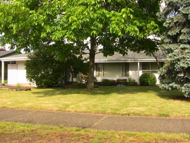 2865 Ferry St, Eugene, OR 97405 photo 1