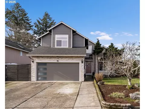14133 SE Center St, Portland, OR 97236