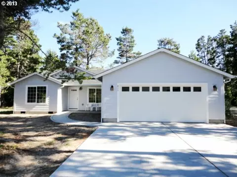 815 Raechel Rd, Lakeside, OR 97449 photo 1